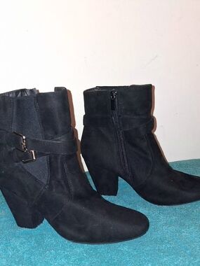 Forever 21 Black Faux-Suede Buckle Block Heel Ankle Boots